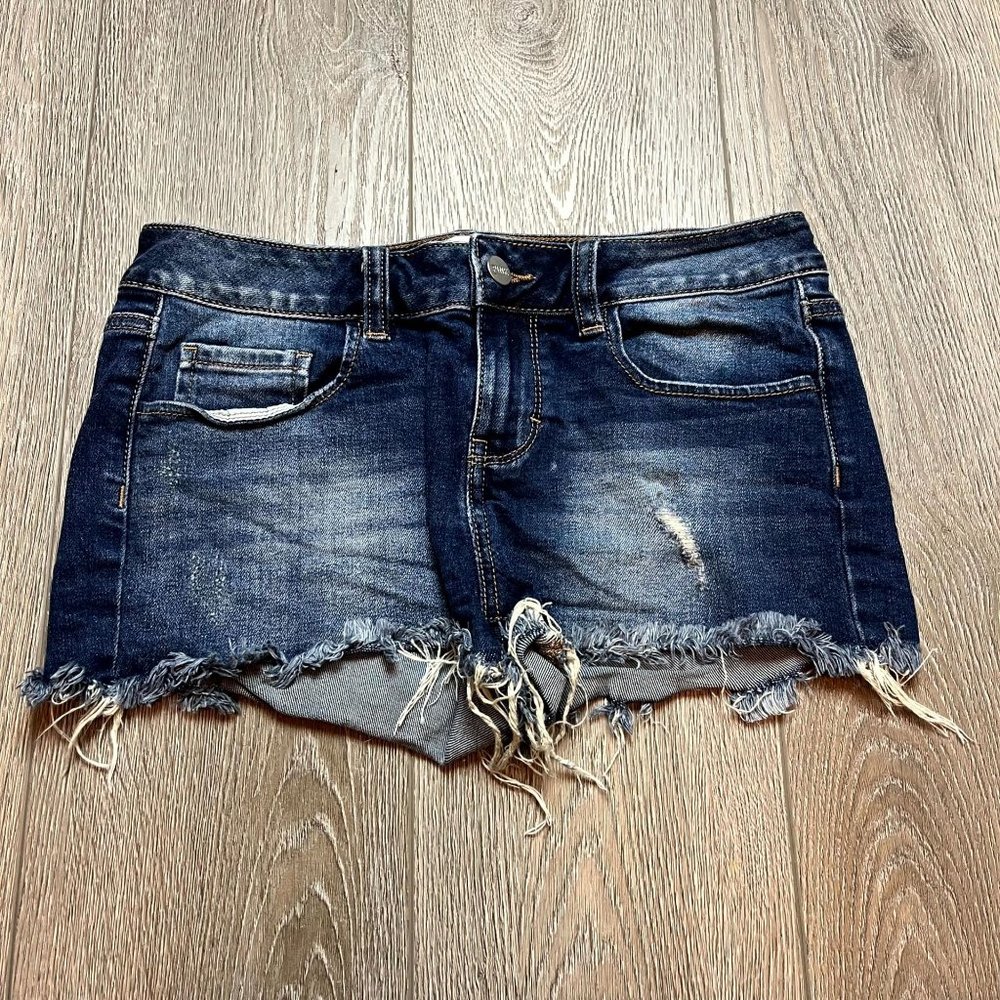 PinK Victoria Secret Size 4 Short Jeans Distressed Raw Hem